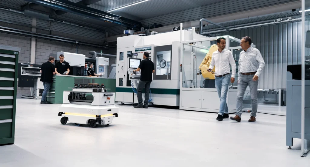 Doeko word bevoorraad door een robot