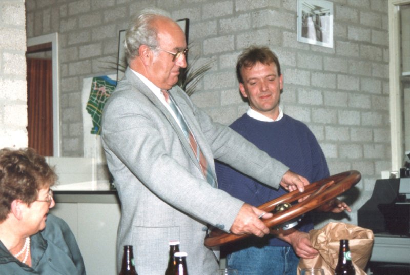 Gertjan aan het roer bij Doeko 1989